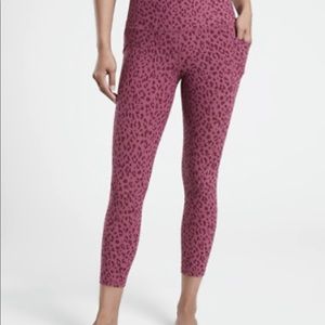 ATHLETA Salutation Stash Pocket II 7/8 Tight Leggings Leopard Plum